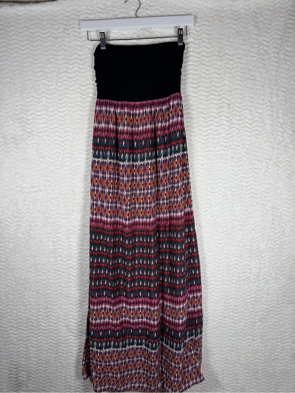Roxy Strapless Black & Multicolor Printed Maxi Skirt. Beautiful 🤩